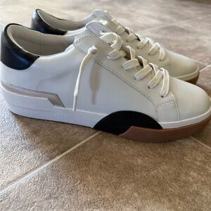 Dolce vita sneakers